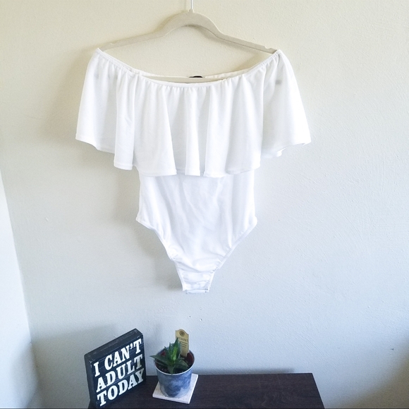 PrettyLittleThing Other - NWOT •PrettyLittle Thing• White Bodysuit